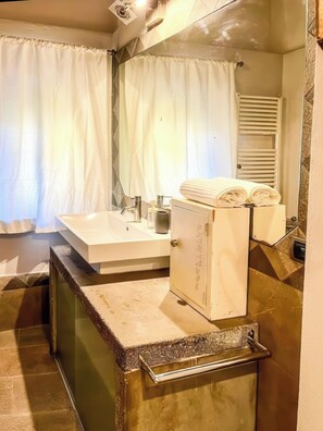 Bathroom - Il Grillo (Rosignano Marittimo)