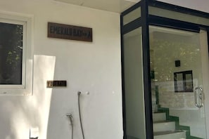 Perincian bahagian luar