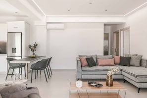 Living area - Blue Pearl Dreamville (Mousata)