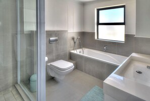 Bathroom - Charming 2-bedroom apartment in Big Bay near top spots (Cape Town)
