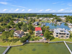 Aerial View | Waterfront Homes | Boat Docks & Greenery - Waterfront Sneads Ferry Retreat w Deck & Bar! (Sneads Ferry)