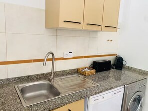 Private kitchen - New Listing (Lisboa)