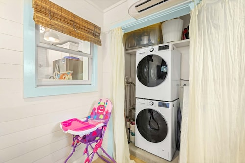 Key Lime Cottage -hot Tub Pool - Steps to Beach- Golf Cart