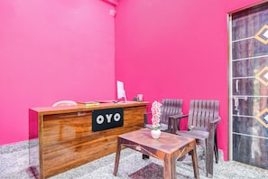 Lobby - Hotel O Elegant Stay CDA (Cuttack)