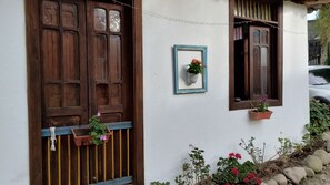 Perincian bahagian luar