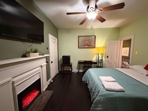 Room - Breadstone Bed and Breakfast  (Jersey City)
