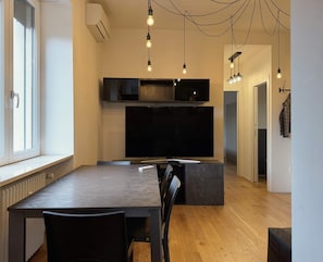 Dining - Terrazza Gramsci – Spacious Private Terrace (Bologna)