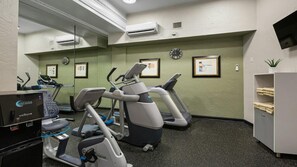 A fitness room with treadmills, ellipticals, and a water fountain. - WorldMark San Francisco 1BR 2BA - Historic Downtown Hideaway Near Cable Cars (San Francisco)
