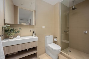 Bathroom - Panoramic City Views 3BR w Rooftop Pool & Parking (South Yarra)