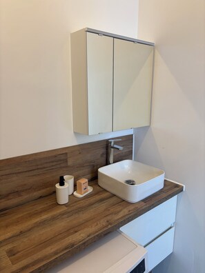 Bathroom - New Listing (Limoges)