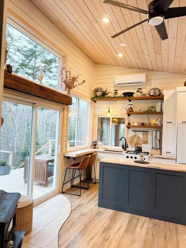 Eagle’s Nest Nature Retreat•Shine & Rise Wellness