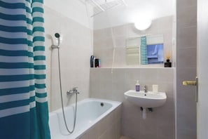 Image 10 - Cozy Budapest Apartment Escape (Budapest)