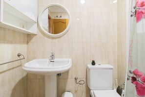 Bathroom - Sagasta Canteras Apartment (Palmas De Gran Canaria, Las)