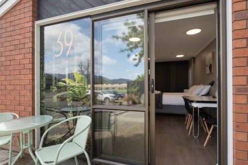 Little Lux | Te Anau Studio Escape