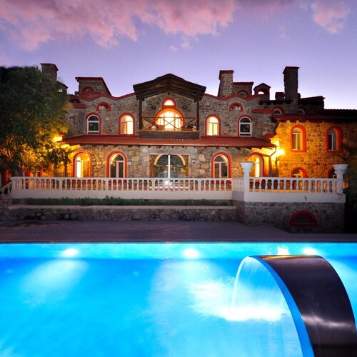 Kalem Adasi & Oliviera Resort Hotel