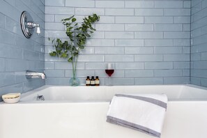 Bathroom - Compass Rose (Yarmouth Port)