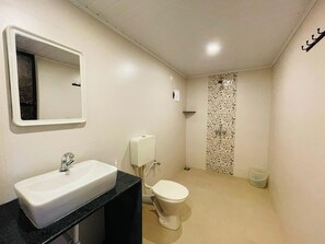 Bathroom - Xavier S Guest House (Anjuna)