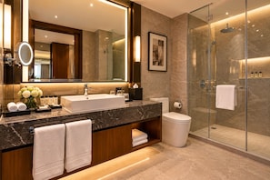 Bathroom - Hotel TwentyFour Grandeur (Perundurai)