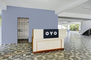 Lobby - Hotel O Royal Residency (Chennai)