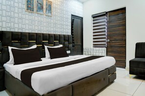 Room - Hotel O Crystal (Ludhiana)