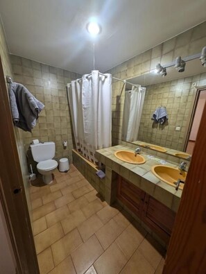 Bathroom - Hotel Santa María (La Rábida)