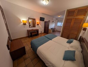 Room - Hotel Santa María (La Rábida)