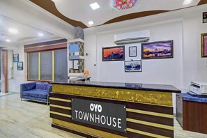 Lobby - Hotel O ASA AGRA (Agra)