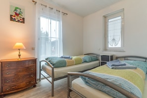 Room - Apartment 'Pension Viktoria' with Wi-Fi (Neuried)