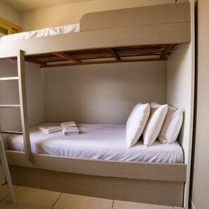 Room - Colonia de Ferias de Guaratuba (Guaratuba)