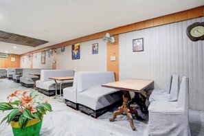 Dining - Collection O Tourist Complex Area (Agra)
