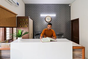 Lobby - Hotel O HI - Five Residency (Ludhiana)