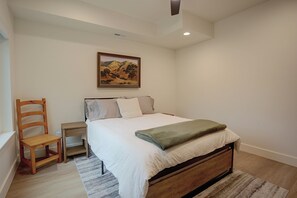 Room - 4 Mi to Slopes! Eden Home w/ Private Hot Tub (Eden)