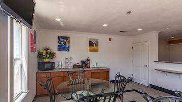 Entrance / Reception