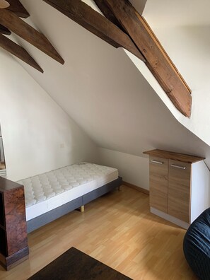 Room - New Listing (Pleaux)