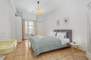 Room - Eirini Residence (Athens)