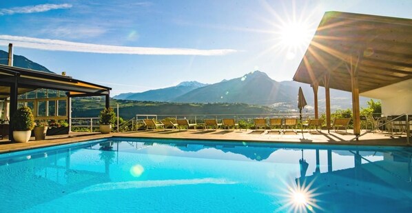 Pool - Pazeider Healing Garden of Meran (Marlengo)