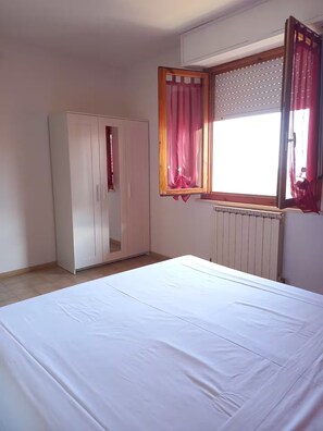 Room - New Listing (Aglientu)
