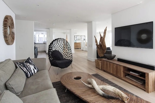 26 Geneva Drive - Sandpiper House