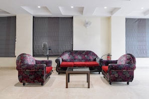 Living area - Townhouse Newtown DLF (Kolkata)