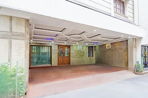 Perincian bahagian luar
