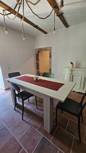Dining - New Listing (Monterivoso)