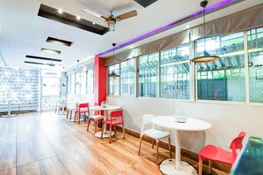 Dining - Townhouse Chandrasekharpur (Bhubaneswar)