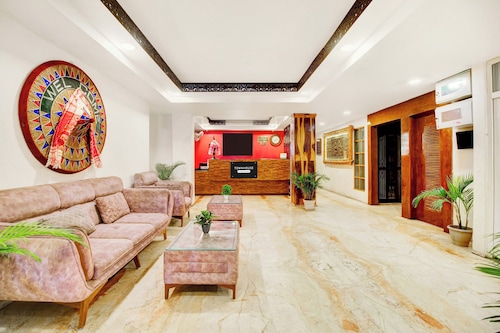Townhouse Hatigaon Near Medicity