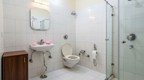 Bathroom - Hotel Amrit Bliss (Amritsar)