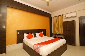 Room - Hotel O Nav Bharath Residency (Hyderabad)