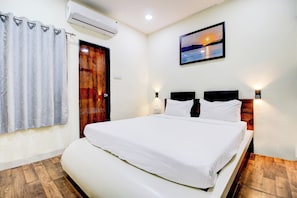 Room - Hotel O Golden Sky (Indore)