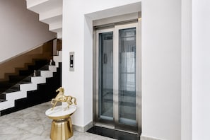 Interior - HOTEL O T9T (Indore)