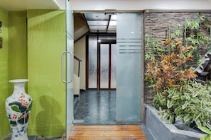 Interior - Townhouse Viman Nagar Business Stay (Pune)