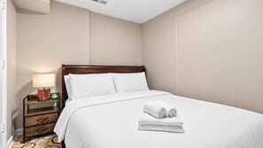 Room - Cozy Private Basement Unit Near DC & Metro (Glenarden)