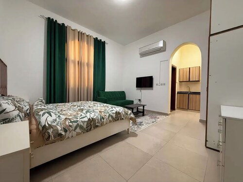 Fabulous 1-bedroom apartment with AC in sunny Al Ain